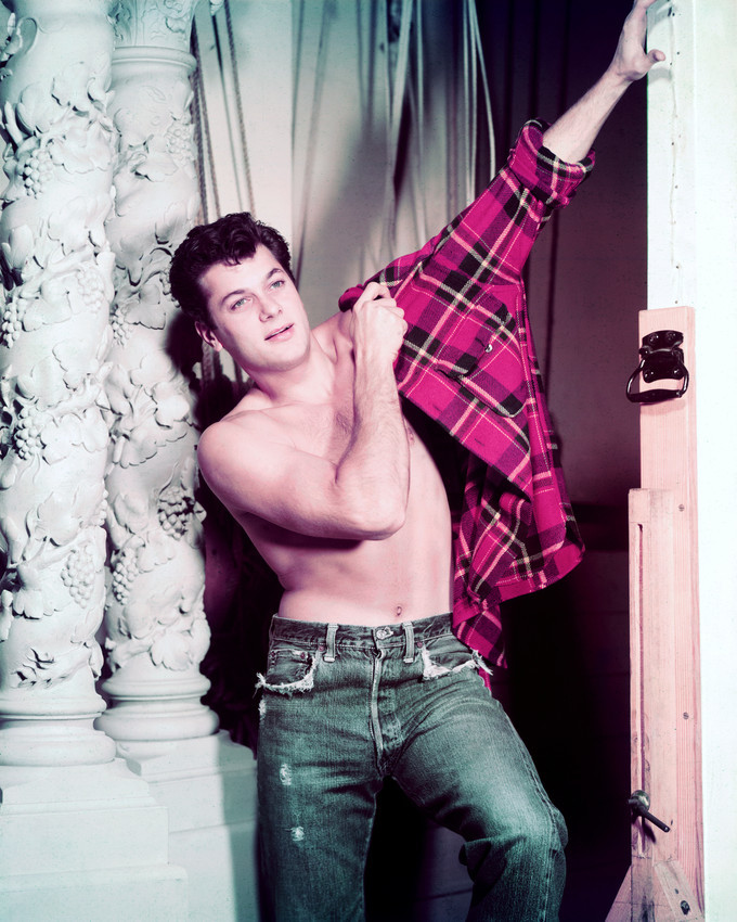 Tony Curtis 11x14 Photo Beefcake Pose Bare Chest Putting On Shirt