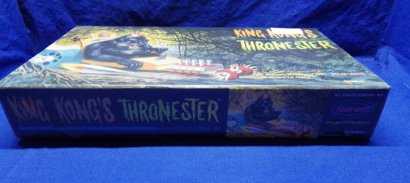 King Kongs Thronester Polar Lights Reproduction Model Kit