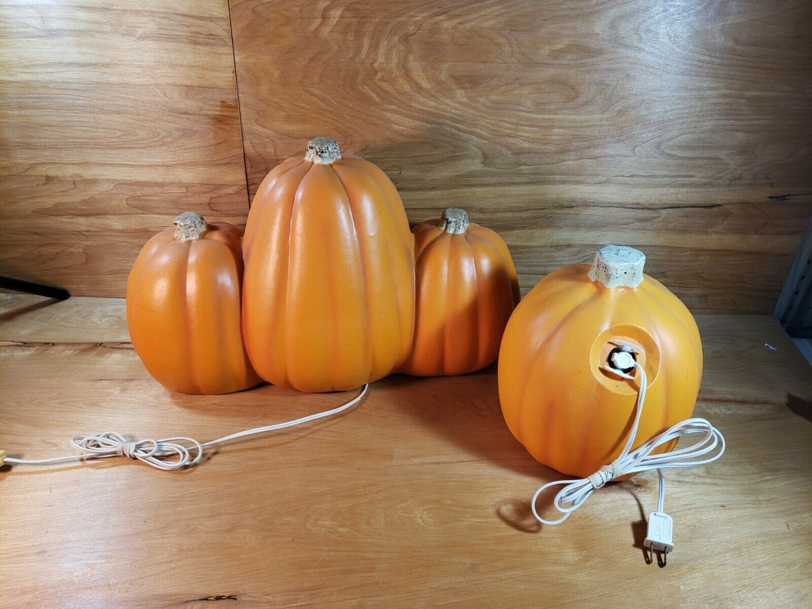 Set Of 2 Lighted Pumpkins Yard Decor Halloween Plastic Pumpkins