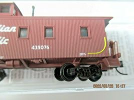 Micro-Trains # 05100011 Canadian Pacific 34' Wood Sheathed Caboose N-Scale image 3