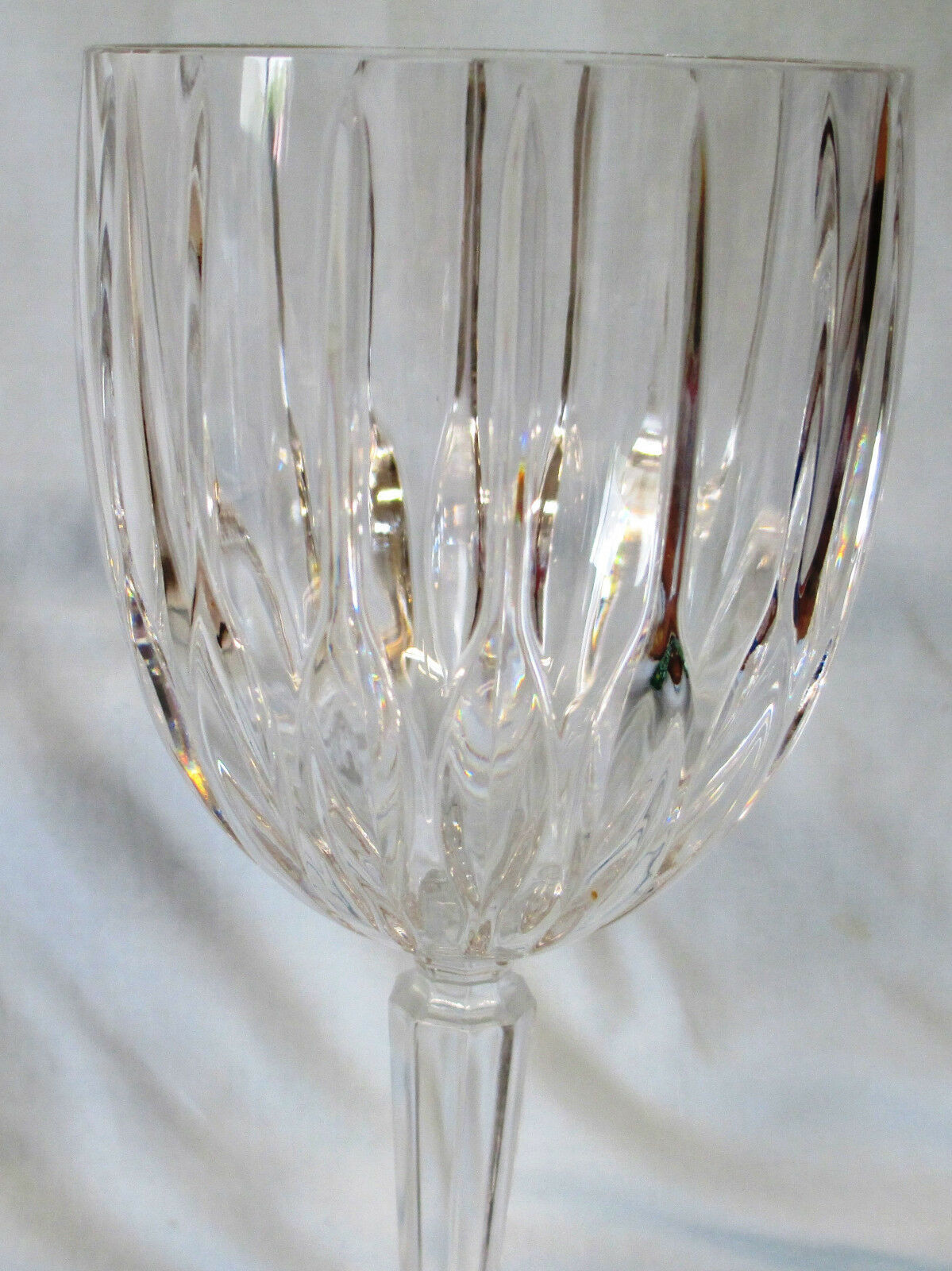 Mikasa Lexington Avenue Fluted Champagne Glass Goblet Stem Set of 2 Mikasa Lexington Avenue Fluted Champagne Glass Goblet Stem Set of 2