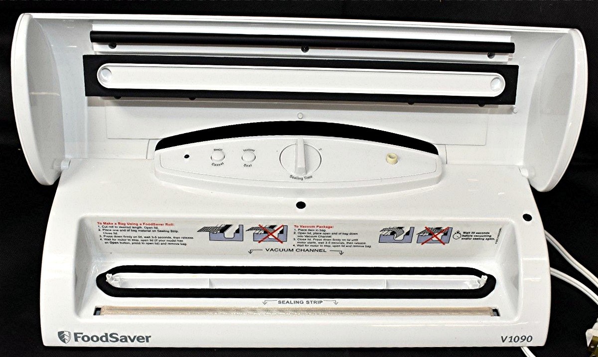 FoodSaver V1090 Vacuum Sealer with 2 Heat and 7 similar items