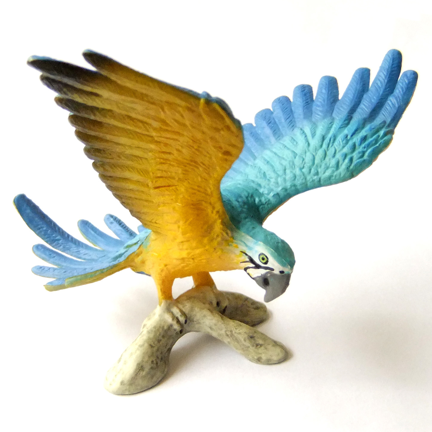 2Pcs Large Lifelike Bird Figurine Orange Parrot Statue Garden Ornament