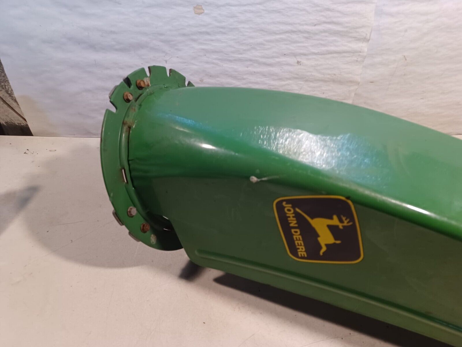 AM123460 JOHN DEERE SNOWBLOWER CHUTE Other Outdoor Power Equipment Parts