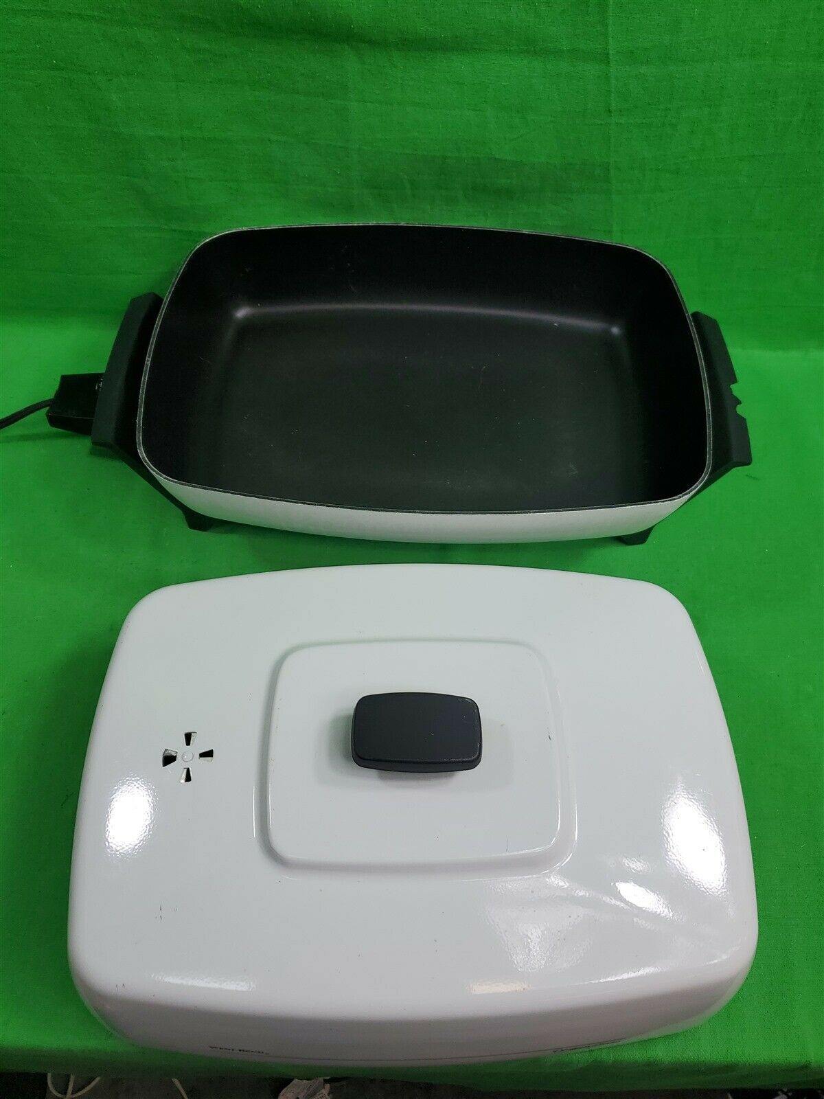 Vintage West Bend Rectangle Electric Skillet 14.5 Inches Long Designer Series Electric Skillets