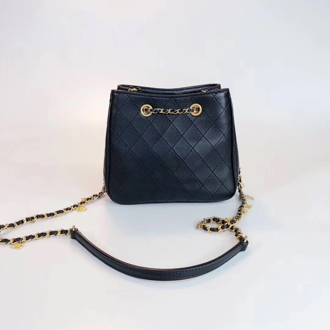 NEW AUTHENTIC CHANEL 2019 BLACK LEATHER DRAWSTRING BUCKET BAG GOLD HW RECEIPT - Handbags & Purses