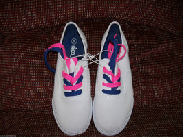 Circo White Canvas Shoes Size 6 Girl&#39;s NEW - $25.80