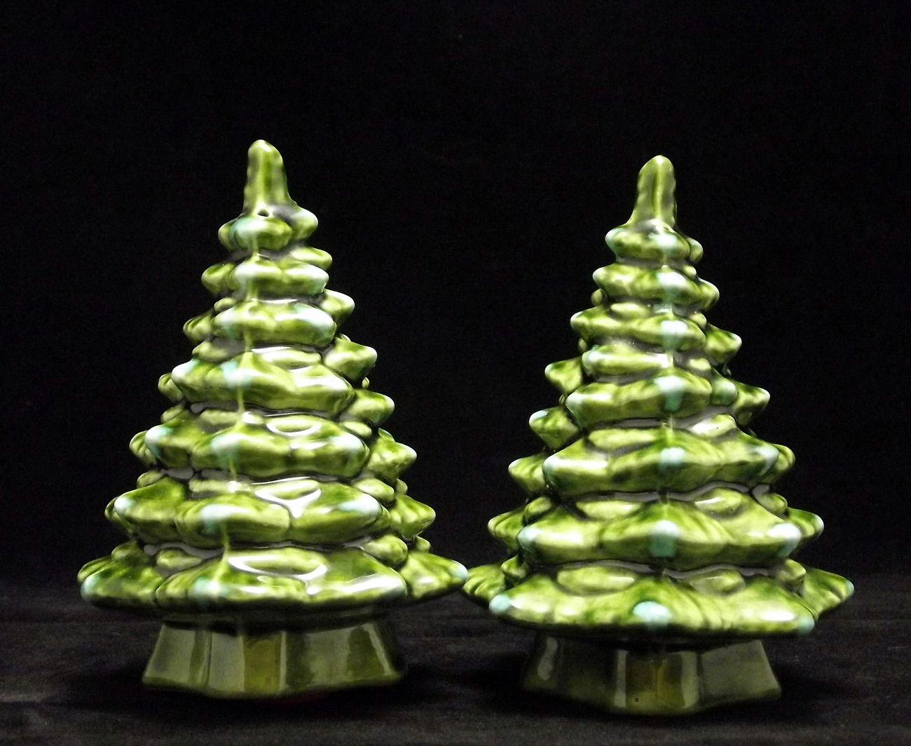 vintage ceramic christmas tree holiday salt and pepper vintage ceramic christmas tree holiday salt and pepper