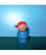 VTG FISHER PRICE LITTLE PEOPLE SCHOOL BUS BULLY W/RED CAP - $11.00