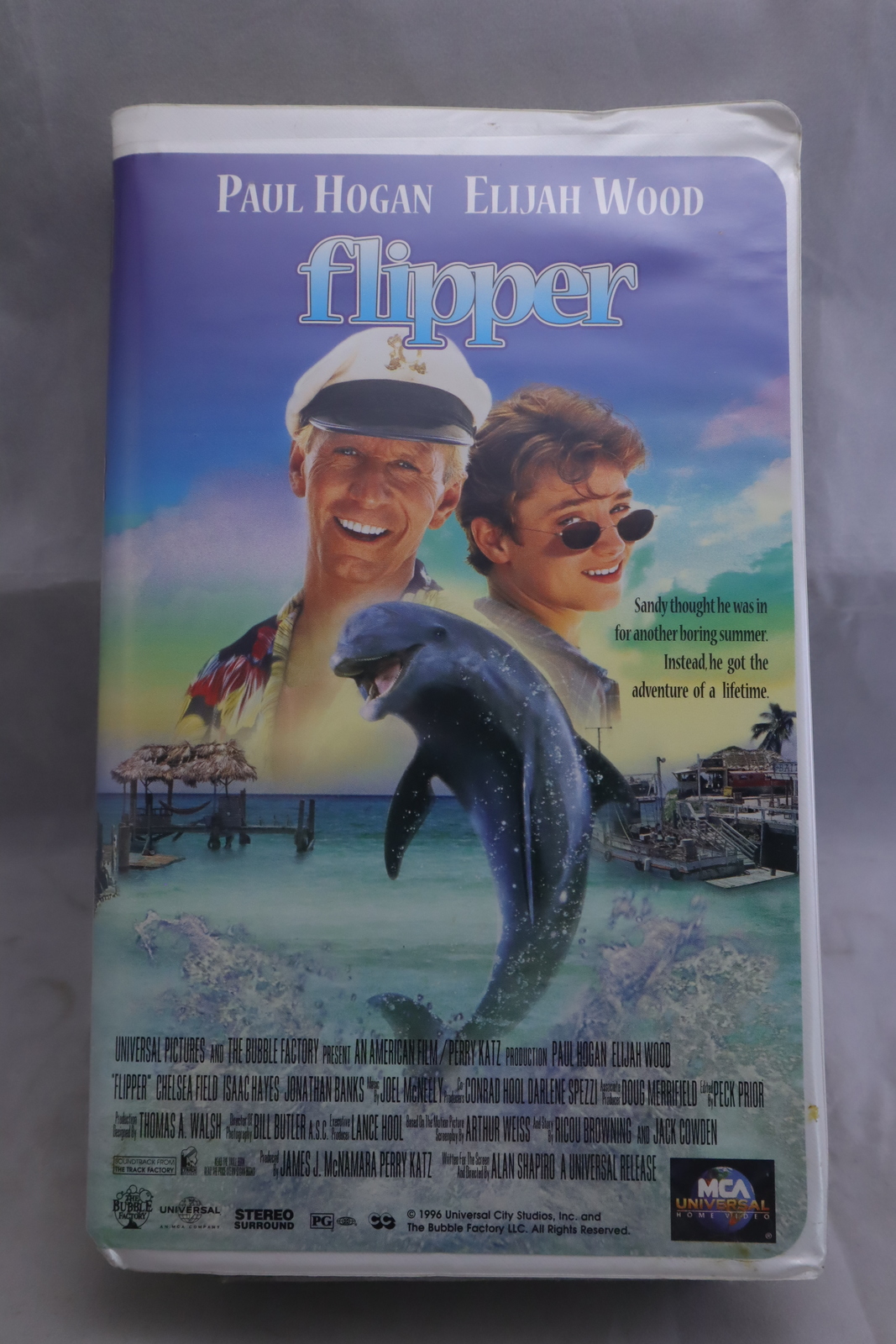 Flipper Paul Hogan Elijah Wood 1996 MCA Universal Clamshell VHS Movie ...