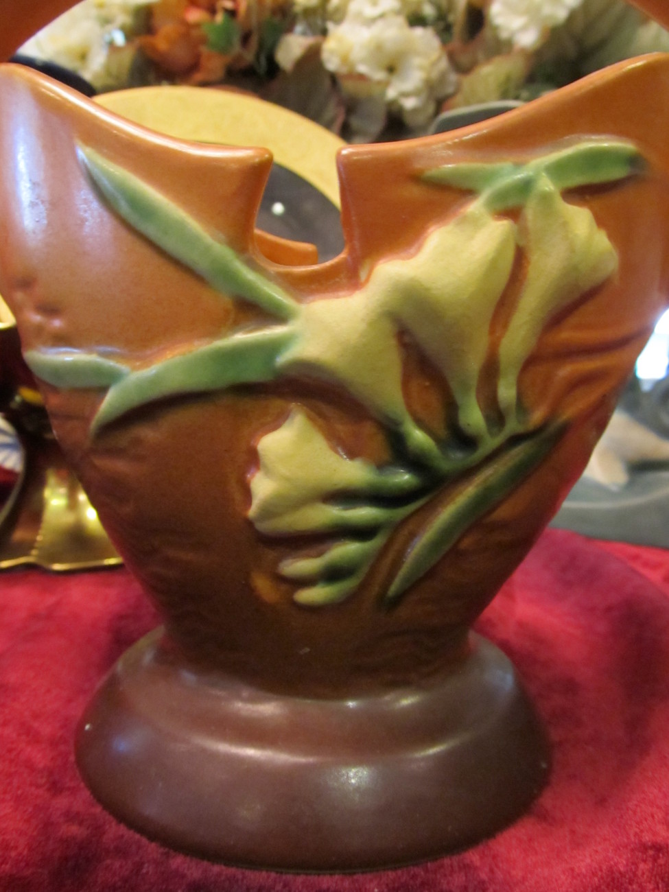 Roseville USA Art Pottery Terracotta Freesia Basket 3907 Roseville
