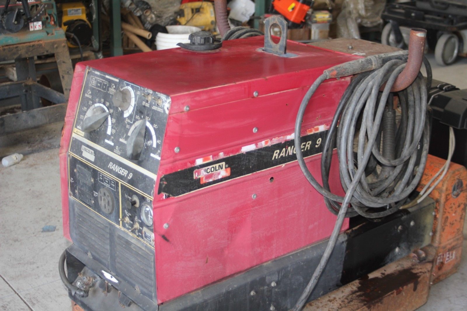 Lincoln Electric Ranger 9 Welder - Other Welding Equipment