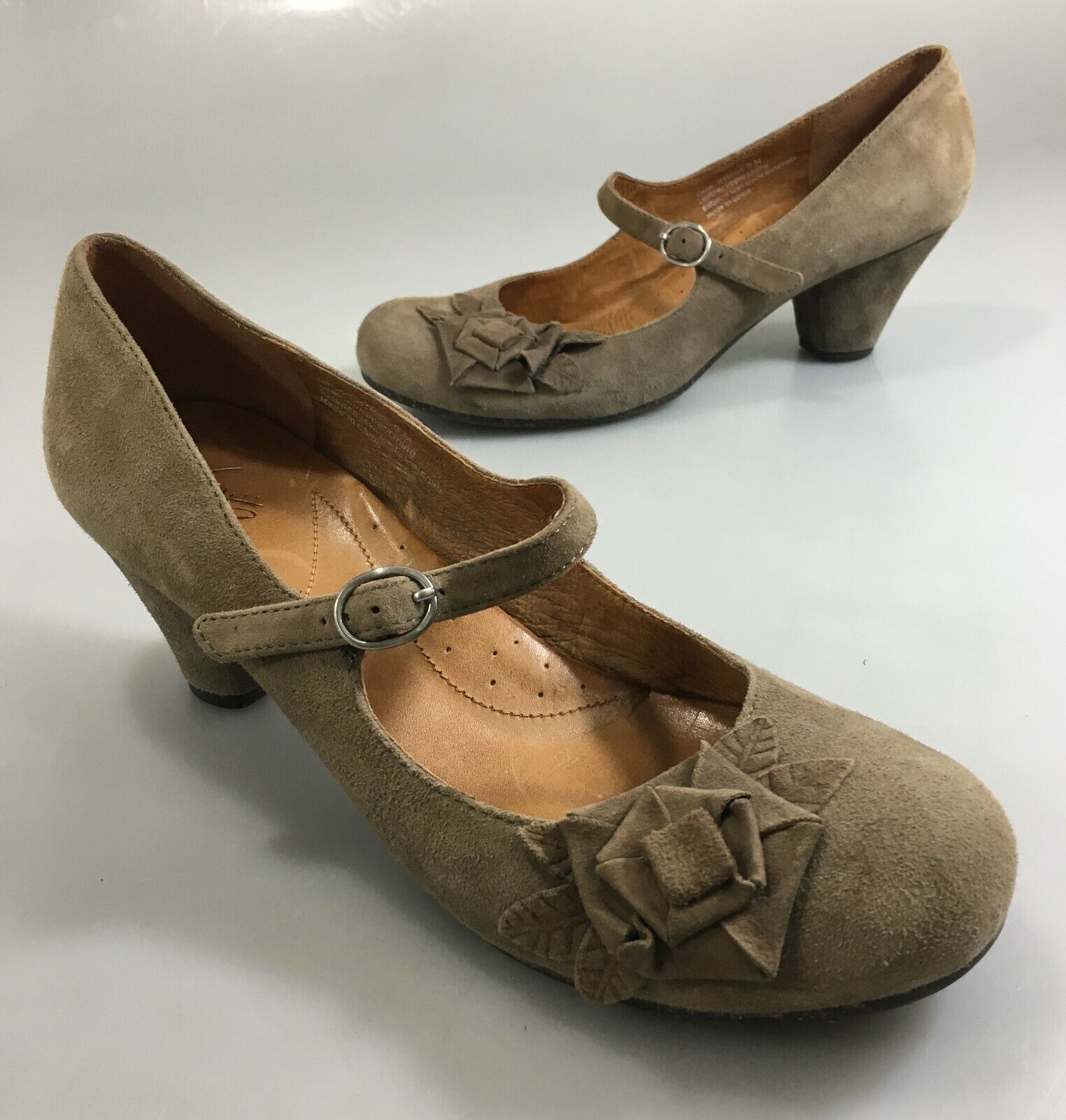 Primary image for Naya 9 M Light Brown Suede 2.5" Heels Mary Jane Shoes