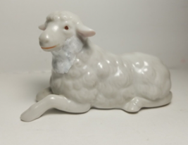 Sheep 1988 Enesco Paul Connolly Porcelain Nativity Replacement Figure VG... - $11.70