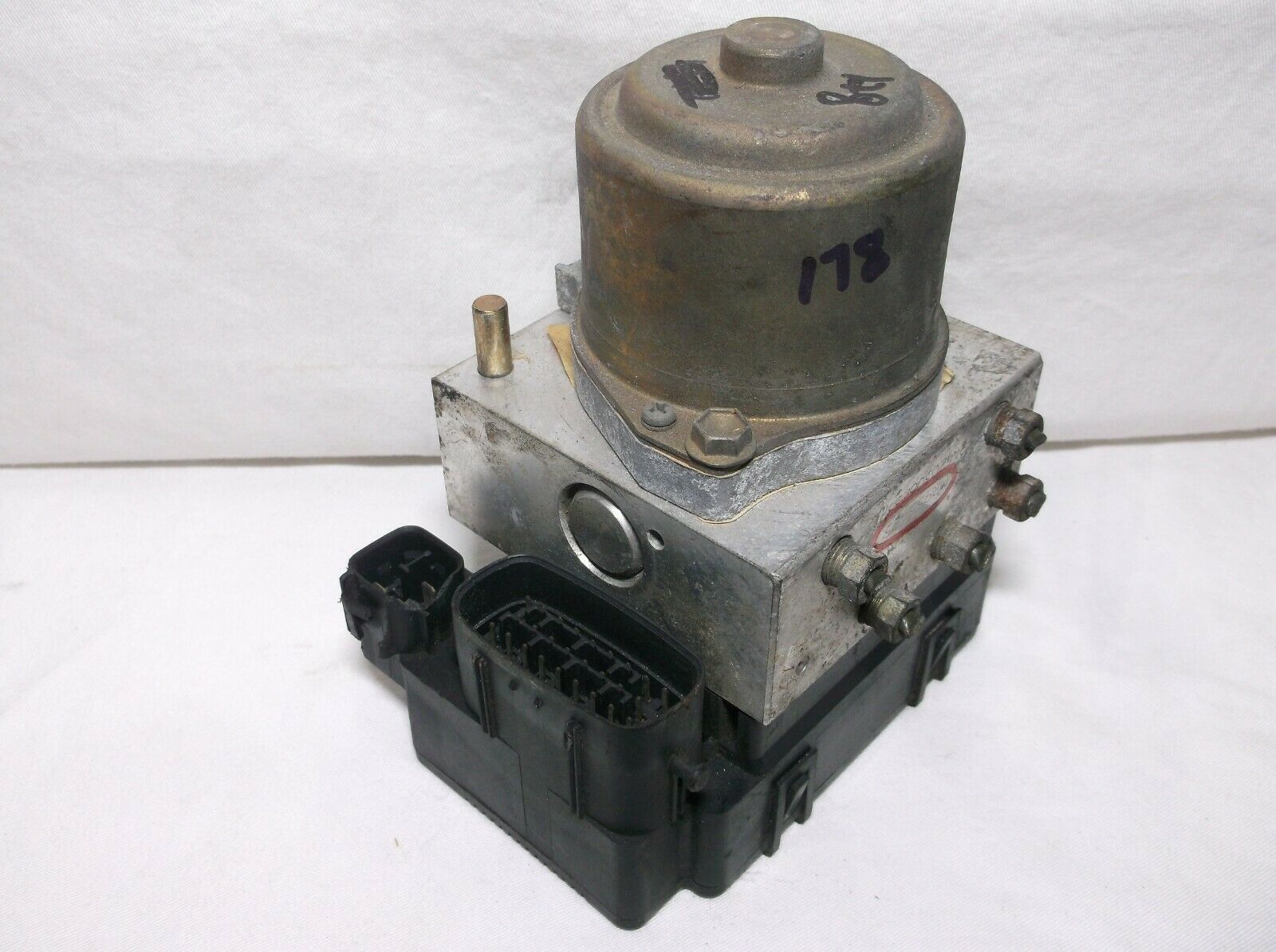 03040506 MITSUBISHI MONTERO/ A.B.S/ ANTILOCK BRAKE PUMP/ MODULE/ ACTUATOR ABS System Parts