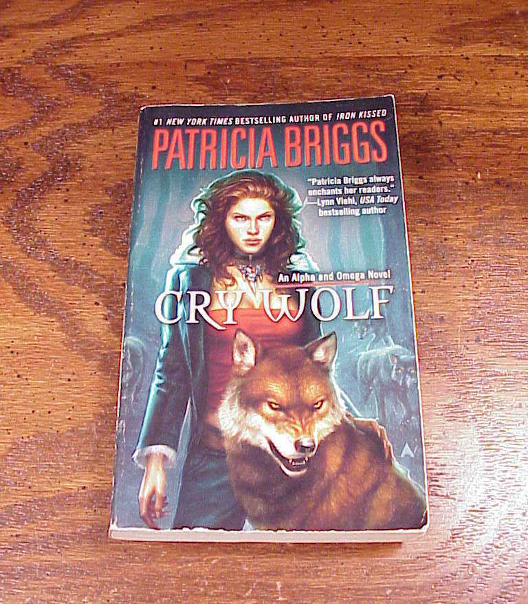 Lot of 4 Patricia Briggs PB Books, Mercy Thompson series ...