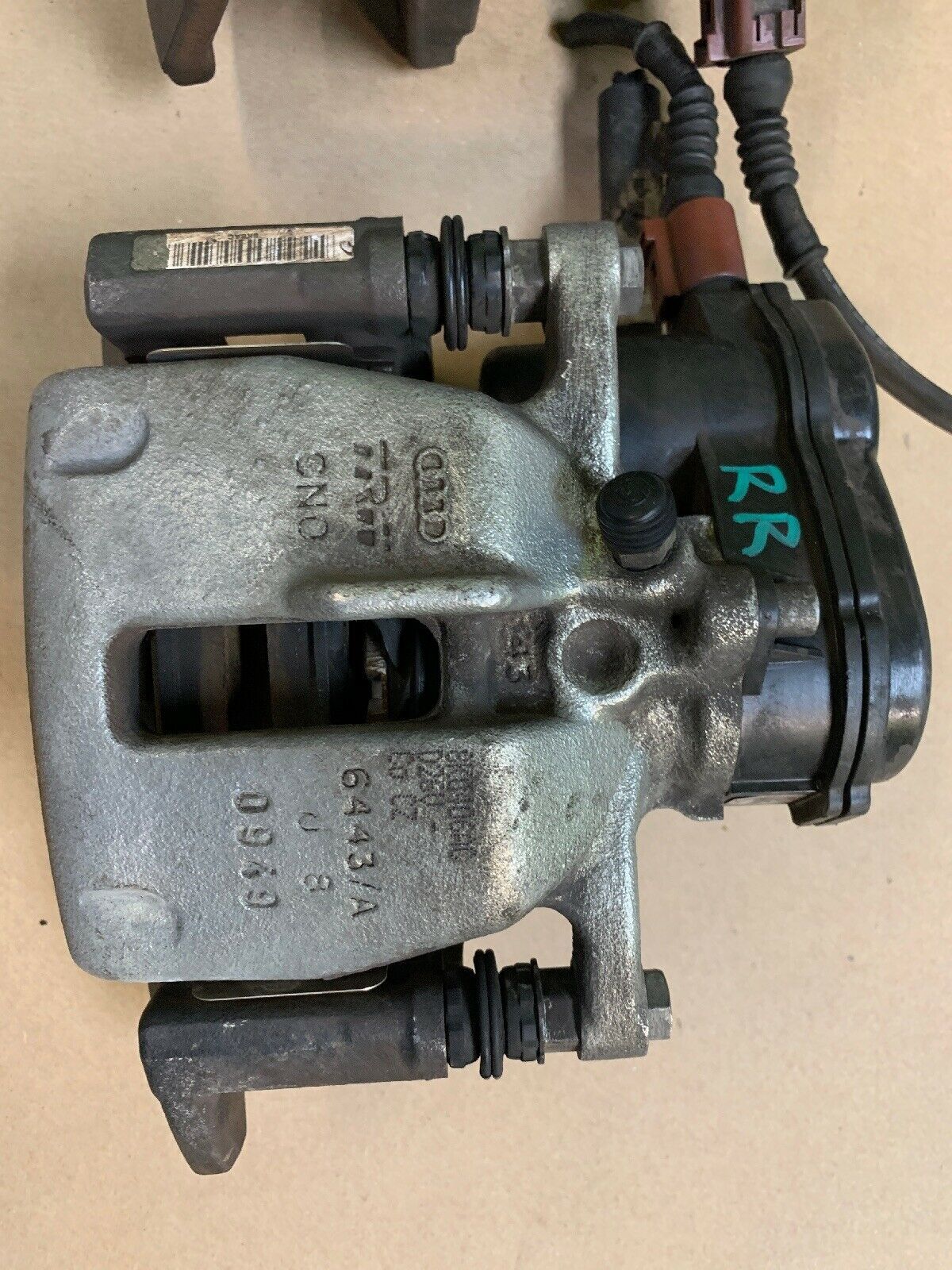2013 2014 2015 Audi Q5 Left Rear Electronic Brake Caliper 6442 / A