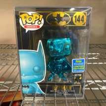 - Chrome Teal Batman #144 - 2019 Summer Convention Exclusive - Limited Edition  image 4