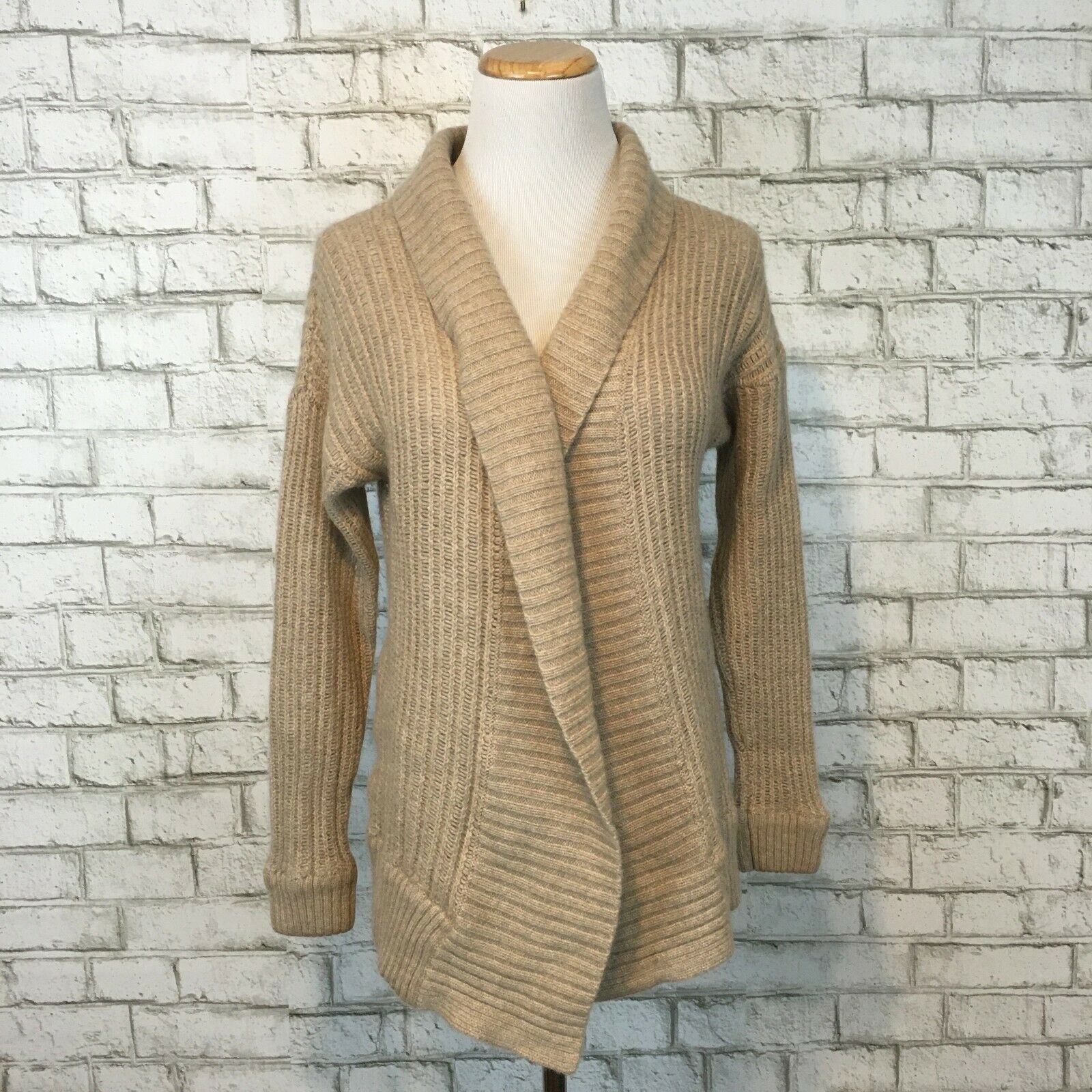 Neiman Marcus Women's Light Brown Cashmere Cardigan Sweater Size Small ...