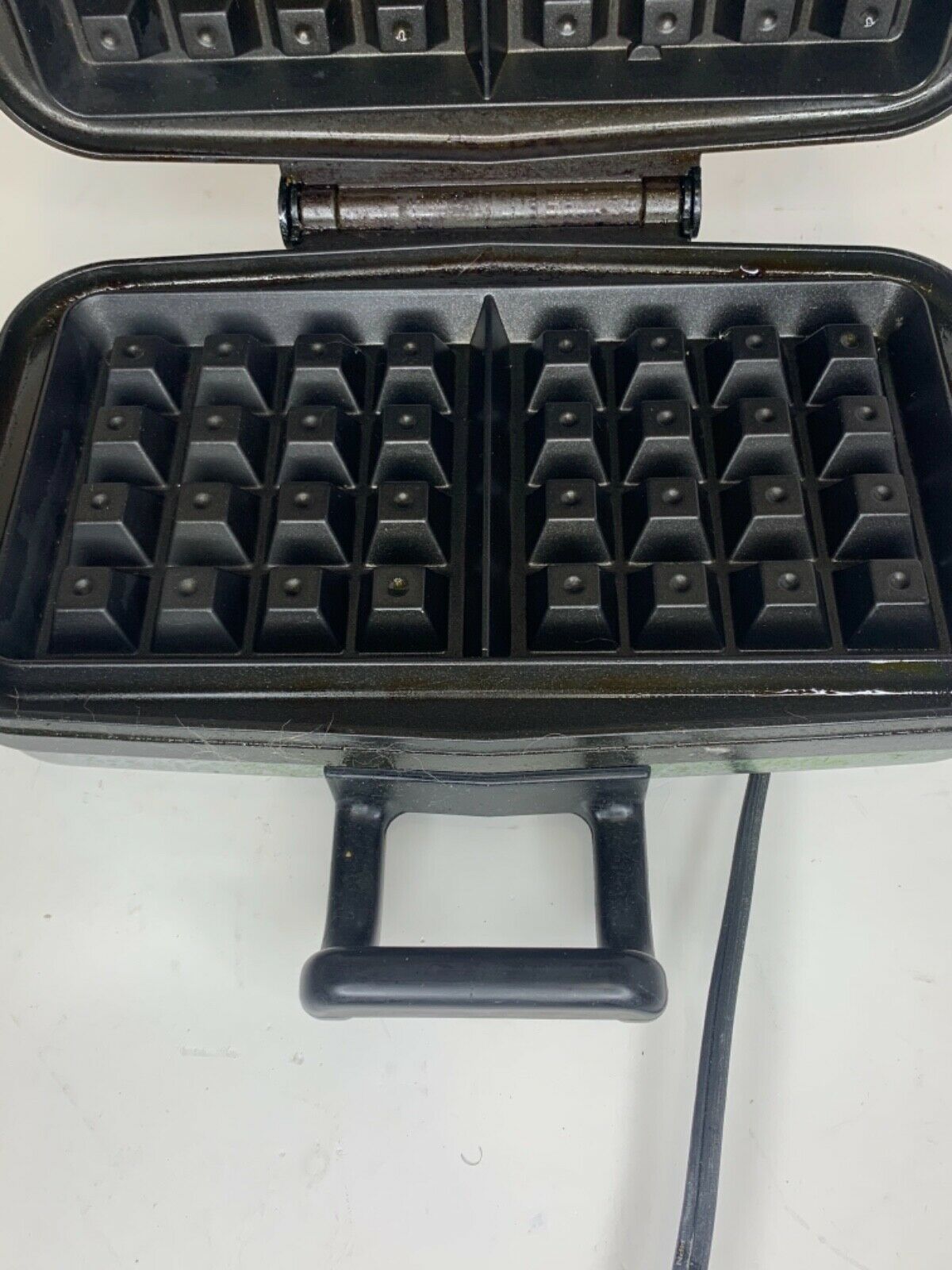 Vitantonio Waffle Maker Instruction Manual Vitantonio Waffle Maker Instruction Manual