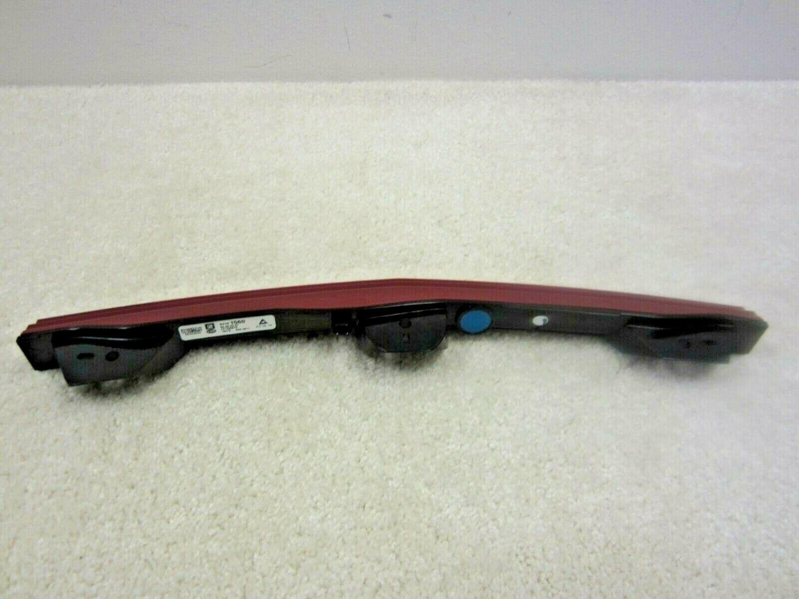 2017 2018 CADILLAC XT5 OEM CENTER THIRD BRAKE / STOP LIGHT 84101560 73