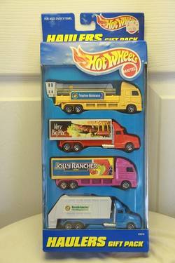 hot wheels haulers gift pack