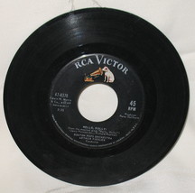 Hello Dolly/I want to Hold Your Hand 45 Boston Pops 47 8378 - $9.99