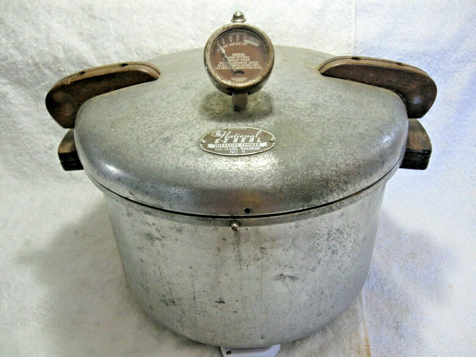 Vintage Collectible National EZ SEAL PRESSURE COOKER NO.5 EAU CLAIRE