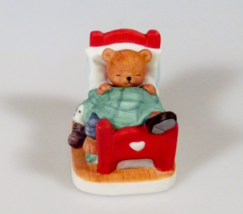 Bronson Collectibles Diddle Diddle Dumpling Nursery Rhyme Bear Bed Figur... - $8.99