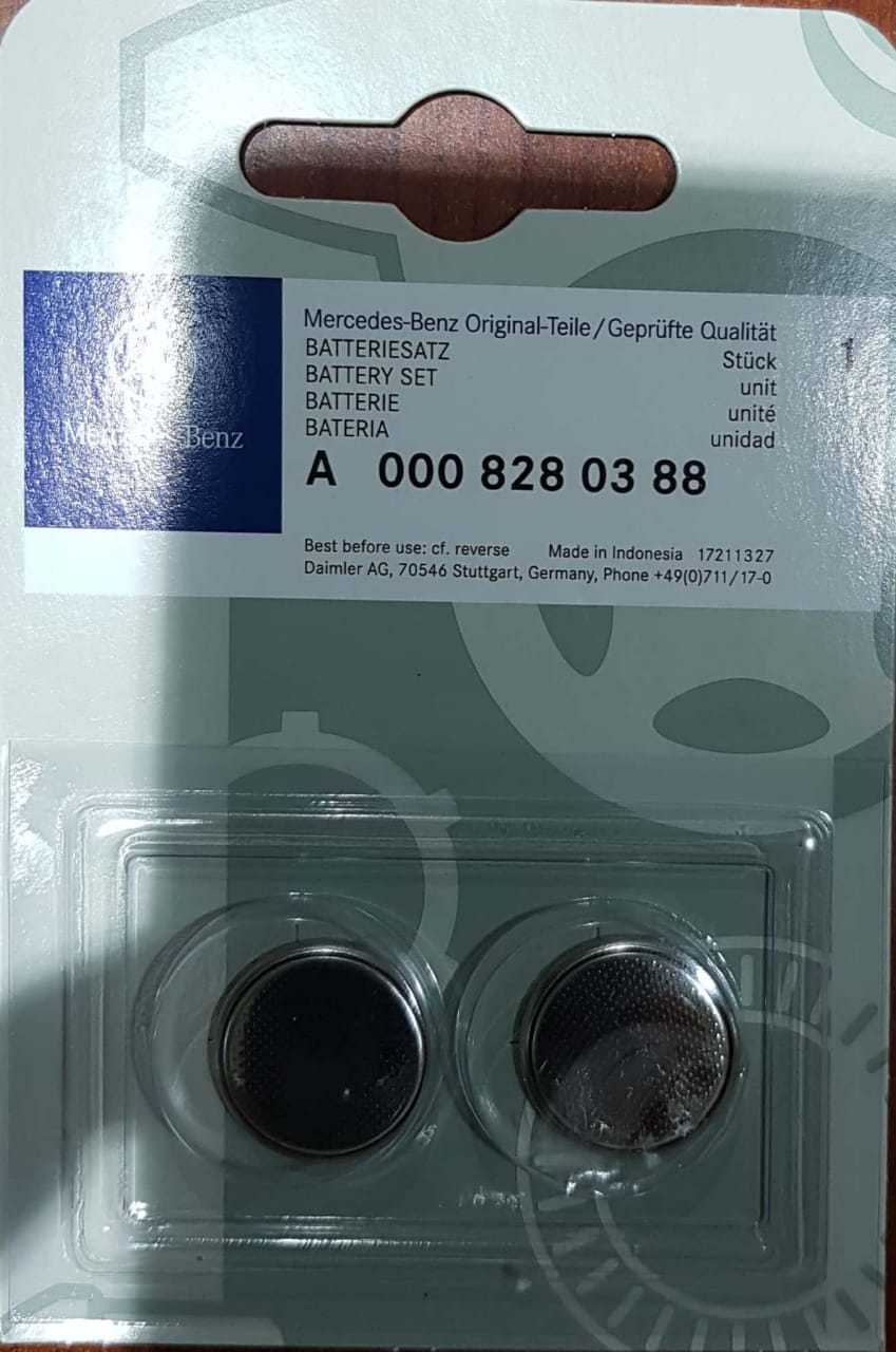 A0008280388 Genuine Mercedes Benz Key Fob Battery pack Batteries