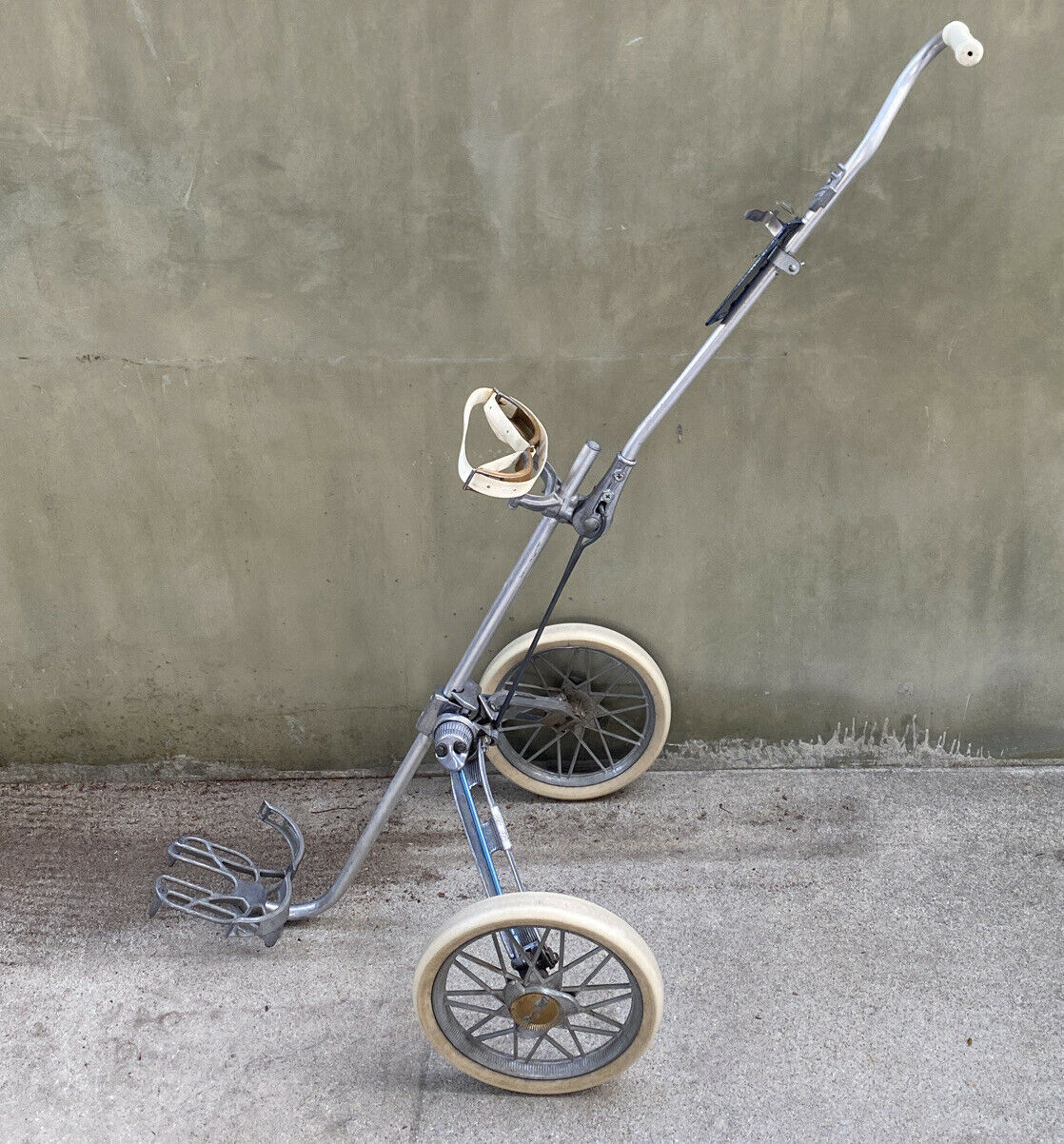 Vintage Browning Bag Boy Automatic Aluminum Golf Caddy MASTER Push Pull