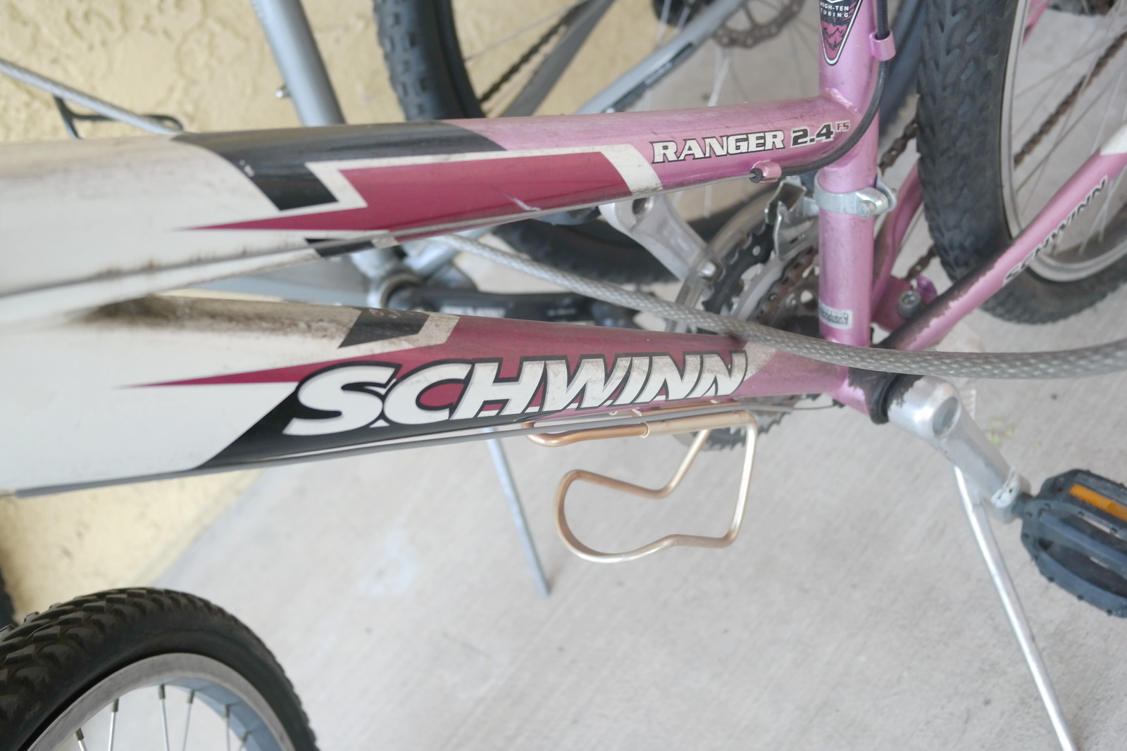 schwinn ranger 2.4 fs mountain bike