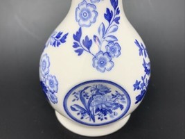Spode L0906 Ceramic Bud Vase/Blue Room Garden Collection-England 21-1733 - $28.45