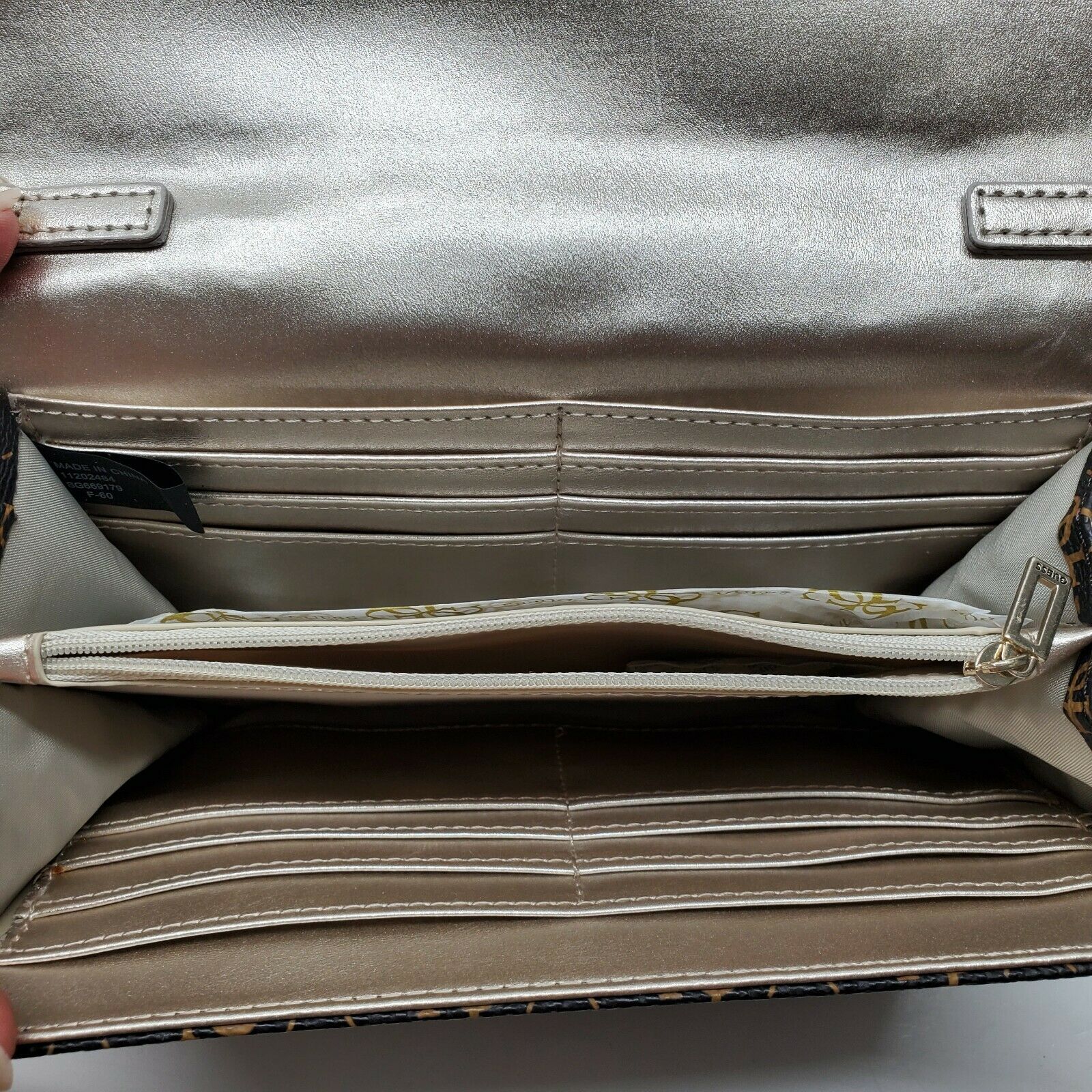 Guess Purse Cross Body Chain Strap Black Gold Diamond G Signature