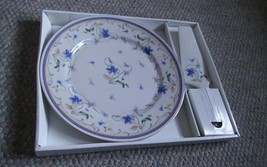Andrea Sadek Ivory Cake Plate Pie Server Blue Flower Vine 10.5" - $32.99