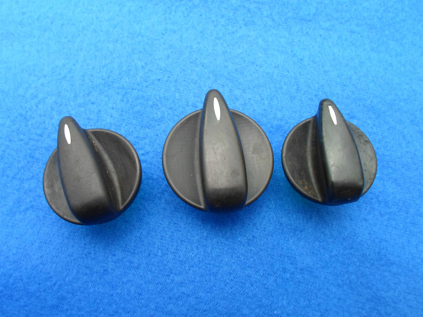 Image of 00-07 Ford Focus OEM AC Heater Climate Control Knobs Set of 3 OEM! Free Shipping