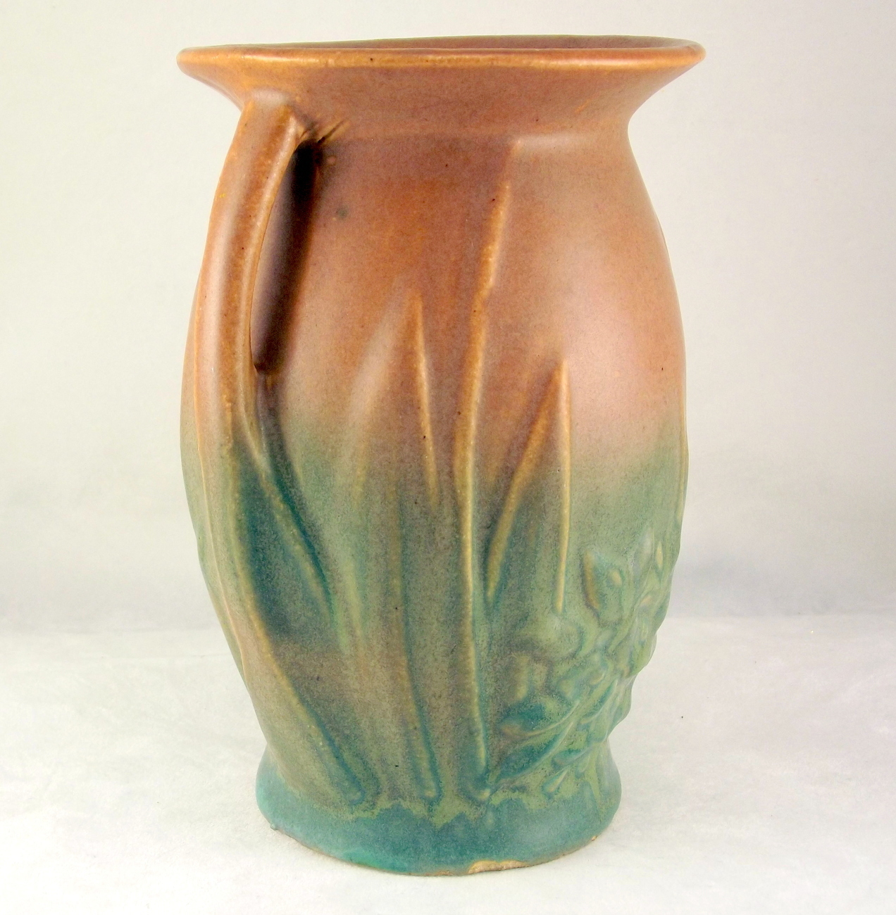 Nelson McCoy blended glaze Art Pottery vase matte brown and green McCoy