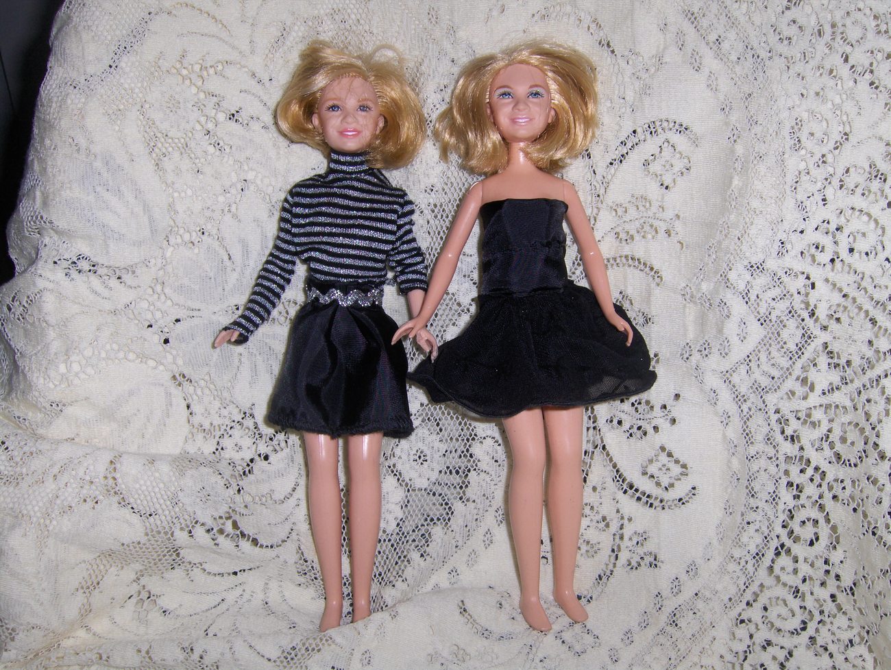 Mary Kate and Ashley Olsen Dolls Set of 2 - Other