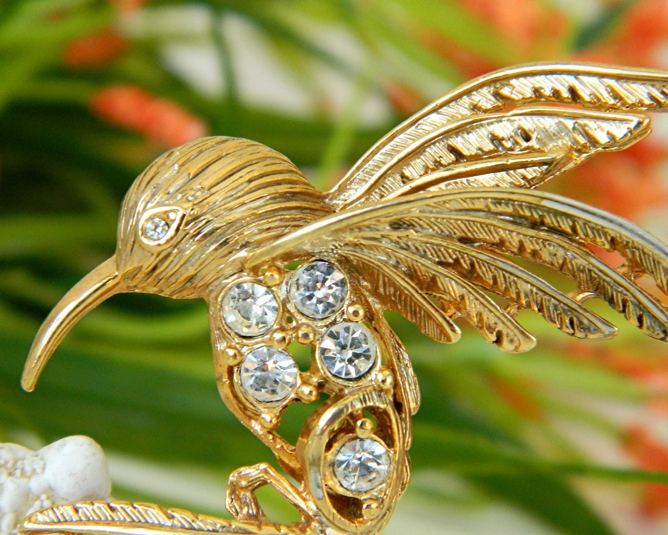 Vintage Hummingbird Pin Brooch Rhinestones Figural Bird Gold Pins
