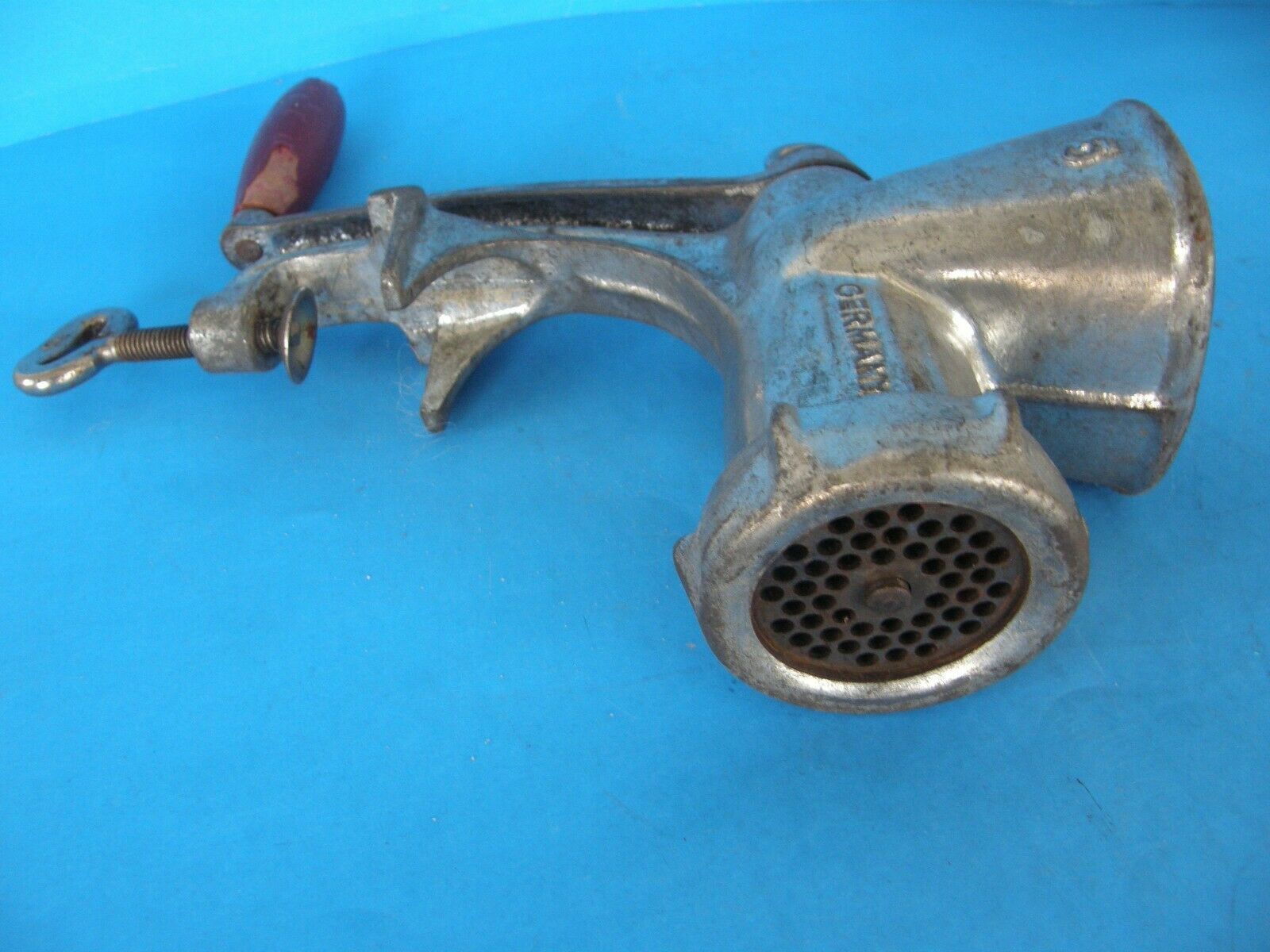 VINTAGE JUPITER 5 MEAT GRINDER WITH WOODEN CRANK/HANDLE GERMANY Meat