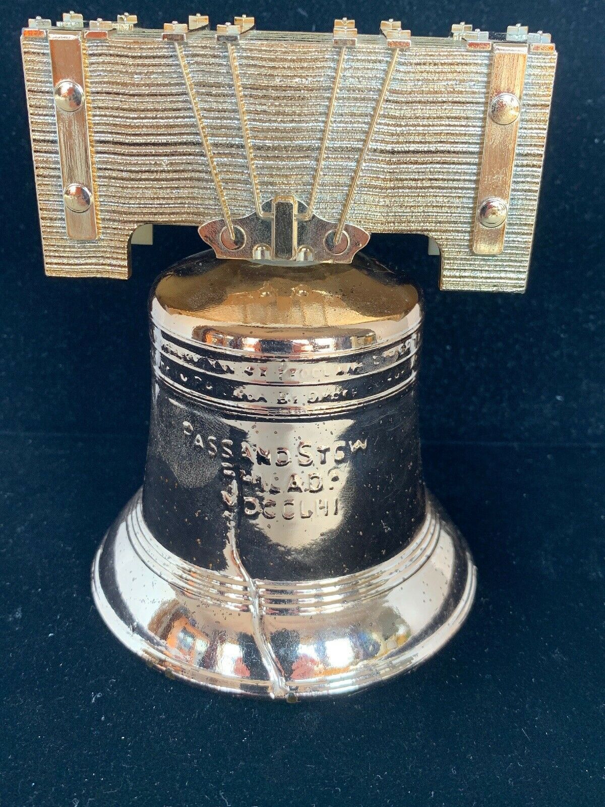 Vintage Avon Liberty Bell Collectible Decanter Deep Woods After Shave