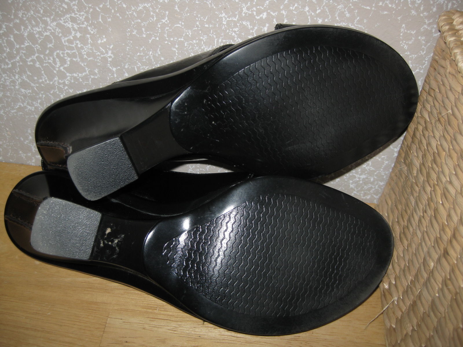 dr scholl's feel crazy good sandals