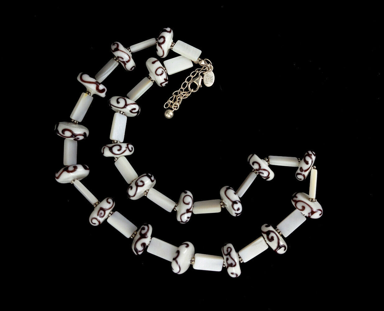 Vintage Donna Dressler White Art Glass Mother of Pearl MOP Beaded Necklace 19-22