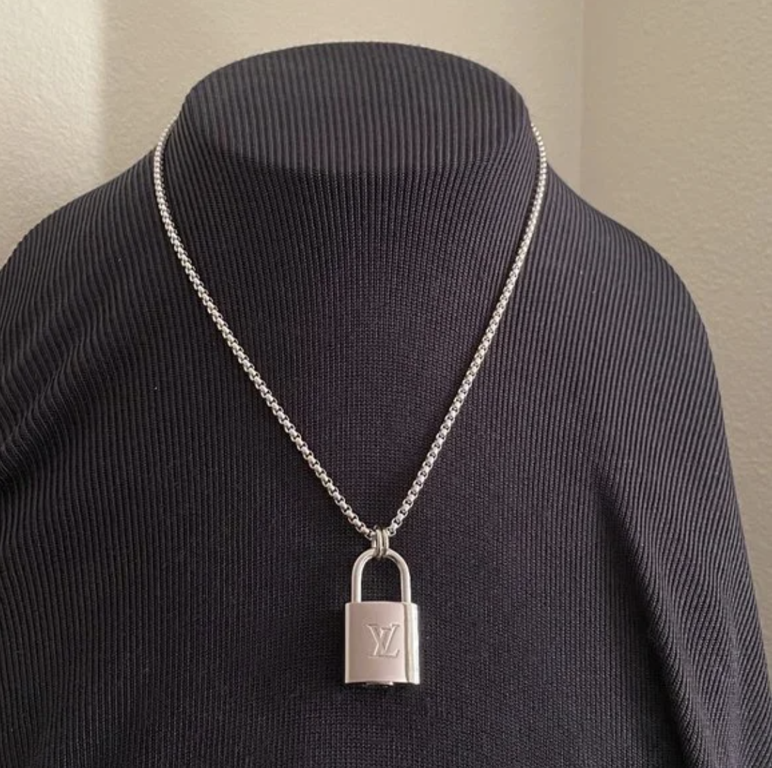 New Louis Vuitton Silver-Toned Lock on 20 Box Link Chain Necklace