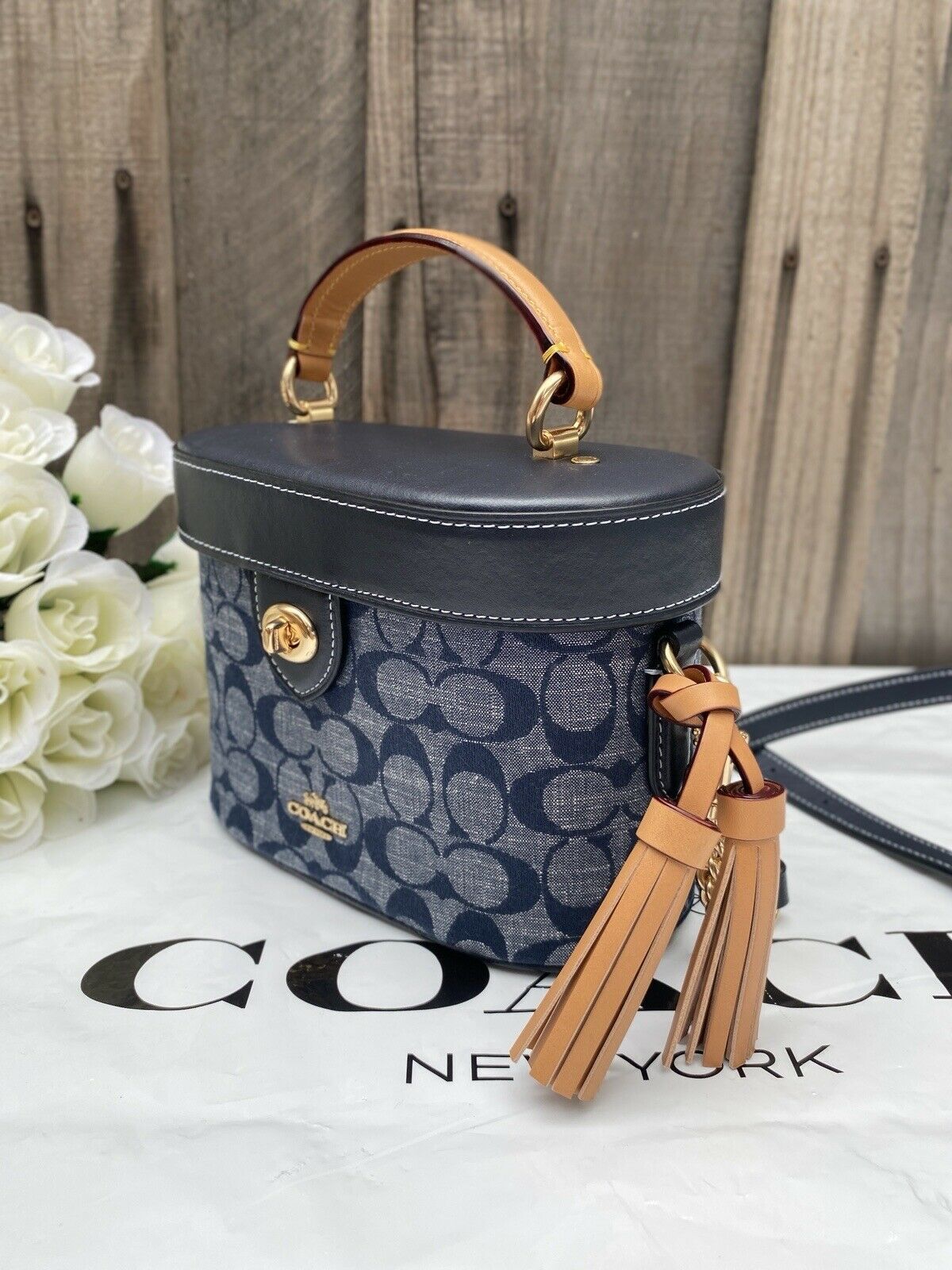 NWT coach Kay Crossbody In Signature Chambray C8165 Women