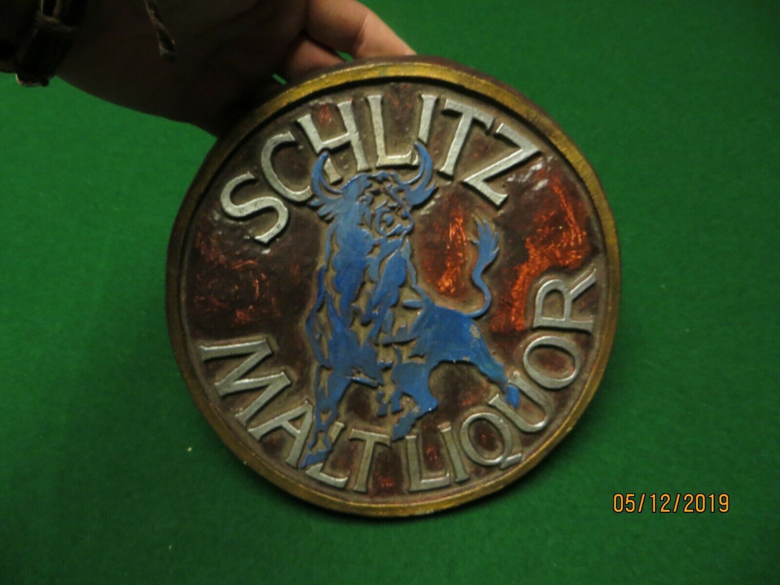 ORIGINAL SCHLITZ MALT LIQUOR RAGEING BULL ADVERTISING VINTAGE CHALKWARE