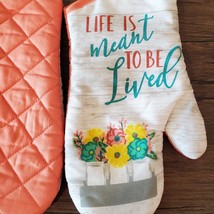 Kitchen Oven Mitts, set of 2, Orange Spring Flowers, Life is Meant to be Lived image 3