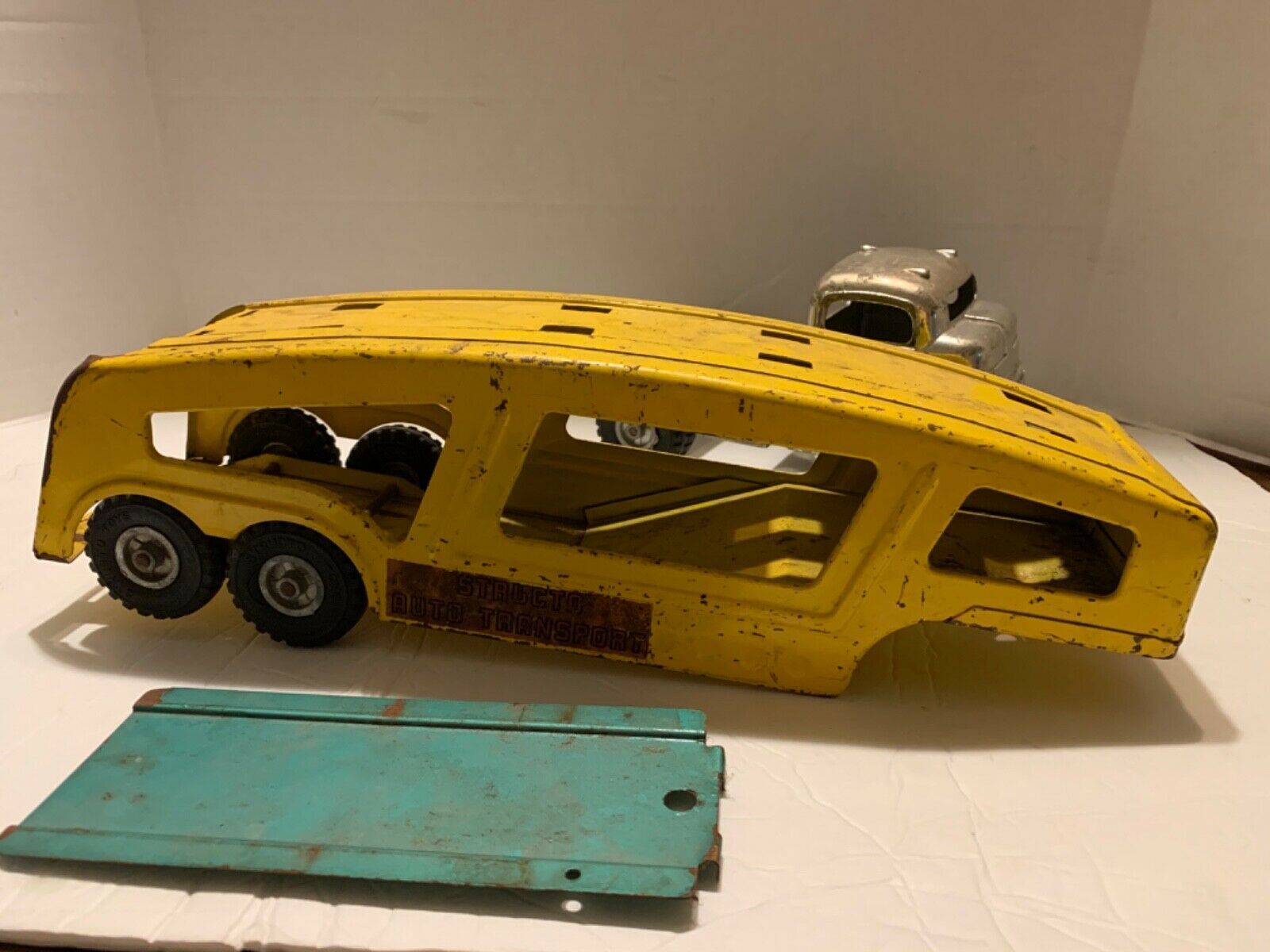 structo car carrier