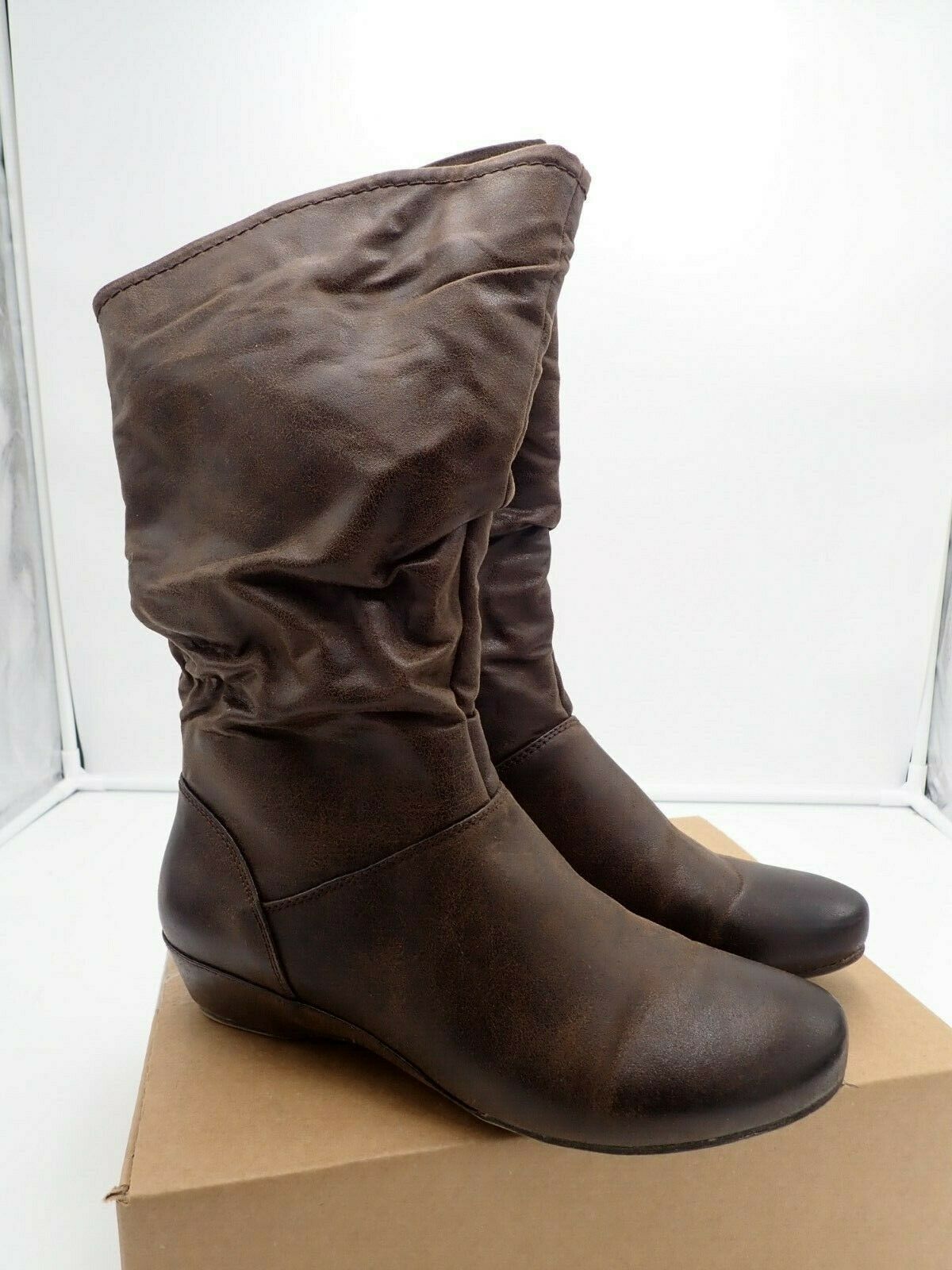 Wear Ever Swiss 2 Boots Women's, Brown size 8 M Boots