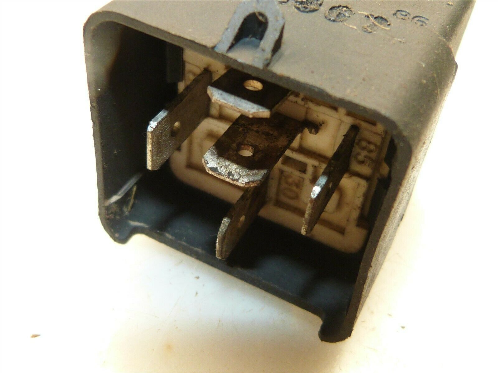 John Deere 332 330 322 Tractor Neutral Start Relay Parts & Accessories